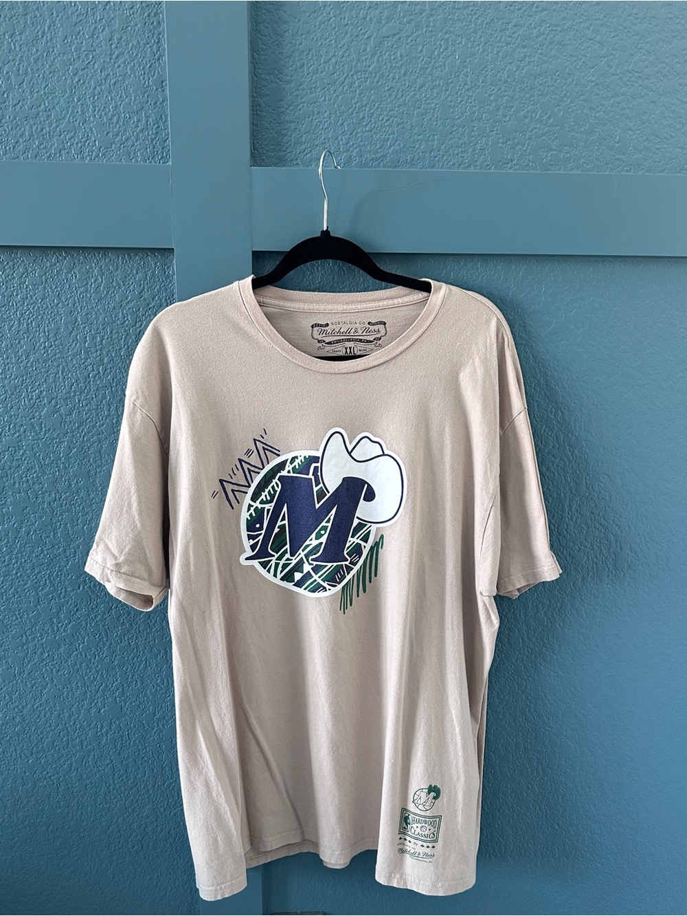 Mitchell & Ness Dallas Mavericks Short-Sleeve